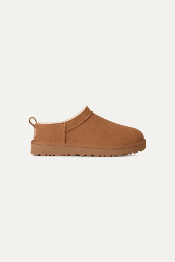 UGG - CLASSIC MICRO BOOT IN CHESTNUT