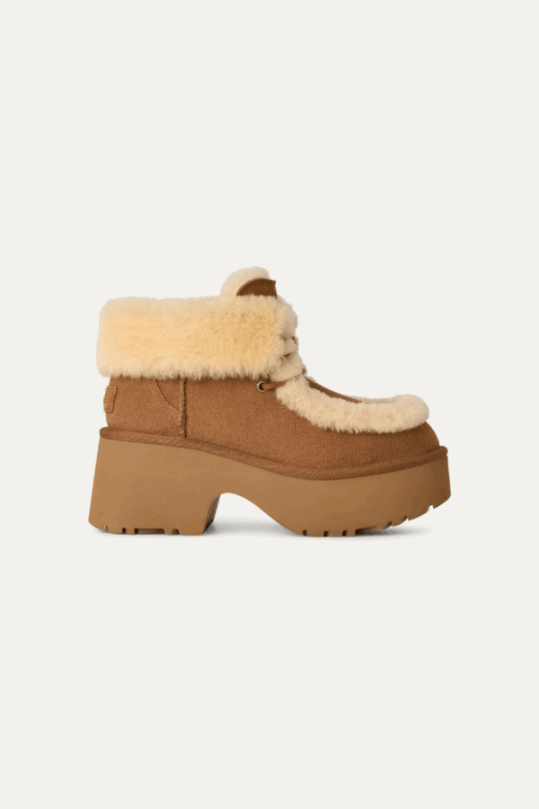 UGG - CLASSIC ESMEE LACE UP BOOT