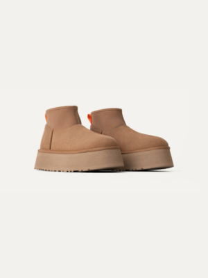 UGG - CLASSIC MINI DIPPER BOOT IN CHESTNUT - Image 2