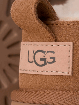 UGG - CLASSIC MICRO BOOT IN CHESTNUT - Image 4