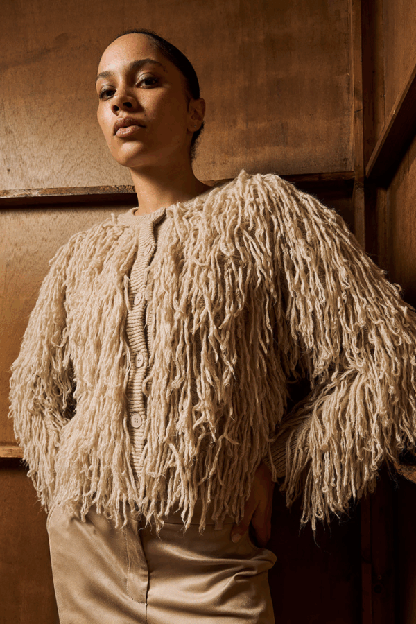 TAILOR MADE - SHORT FRINGED KNIT CARDIGAN BEIGE