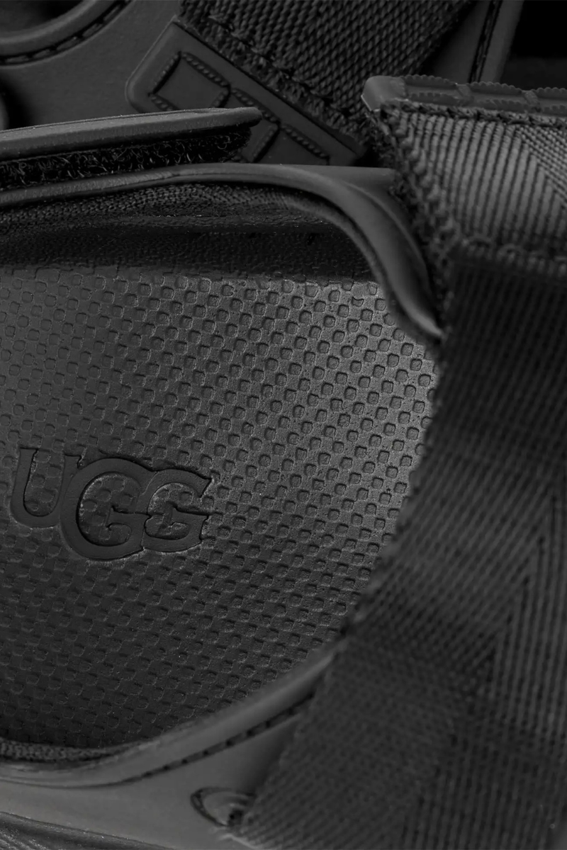 UGG - GOLDENGLOW SANDAL BLACK 5 UGG - GOLDENGLOW SANDAL BLACK - Image 5