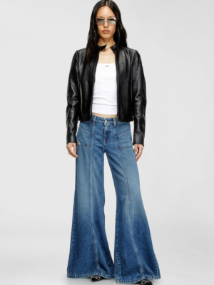 DIESEL - FLARE JEANS LOW WAIST D-AKII