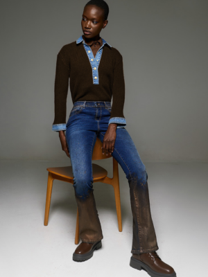 TAILOR MADE - RIBBED KNIT SWEATER WITH DENIM COLLAR AND DETAILS COFFEE
