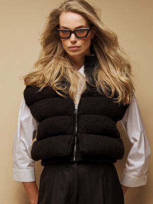 TAILOR MADE - KNIT PUFFER VEST BLACK